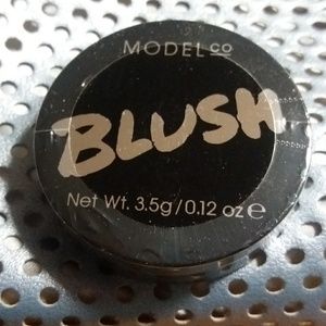Model Co Blush